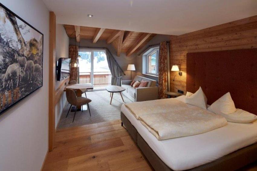 Alpenjuwel Rohnenspitze Hotel Zoblen Bagian luar foto