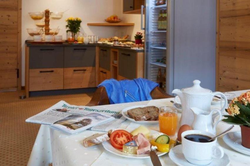 Alpenjuwel Rohnenspitze Hotel Zoblen Bagian luar foto