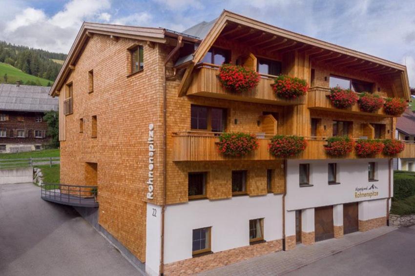 Alpenjuwel Rohnenspitze Hotel Zoblen Bagian luar foto